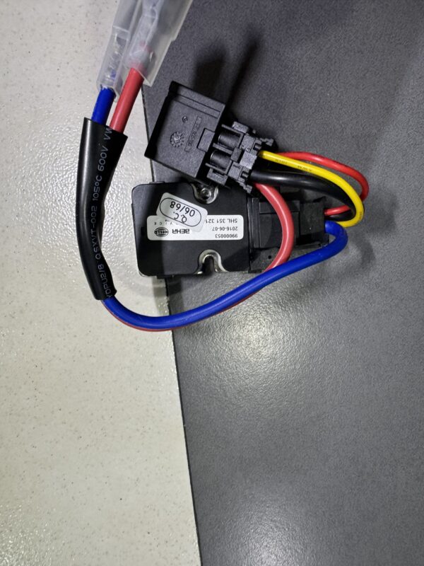 โบเวอร์ regulator Benz W140